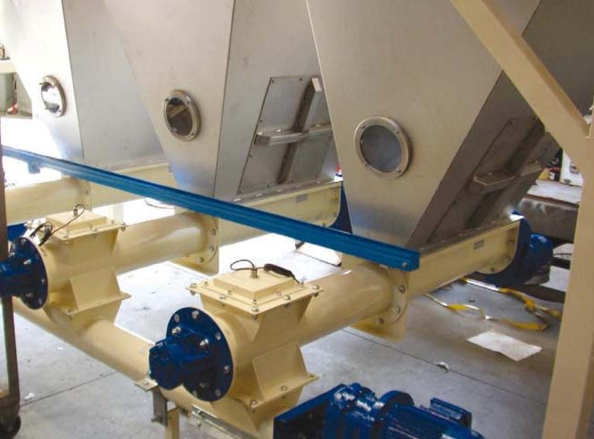 攪拌站螺旋輸送機.jpg 攪拌站螺旋輸送機.jpg