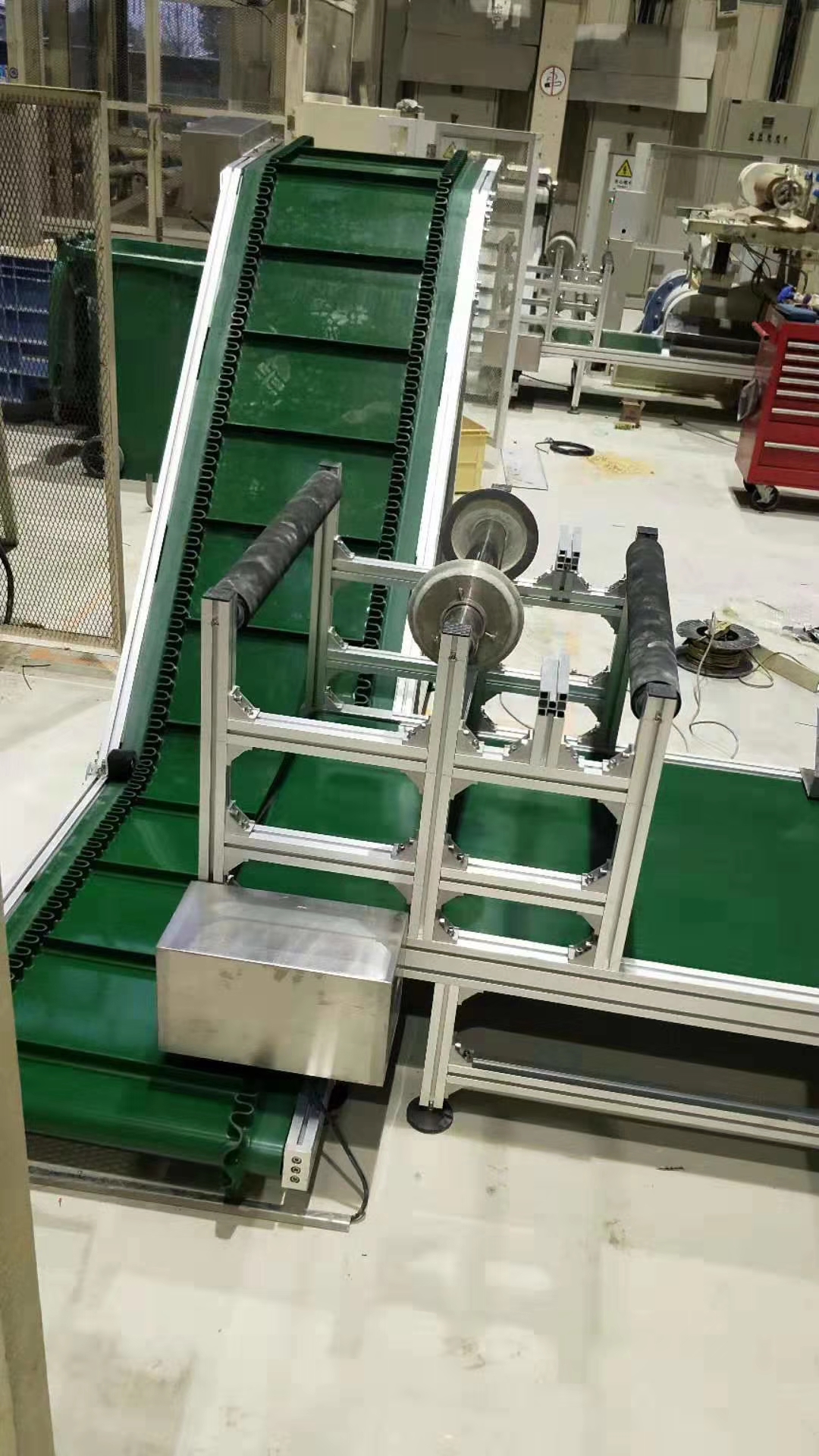 山東帶式輸送機.jpg